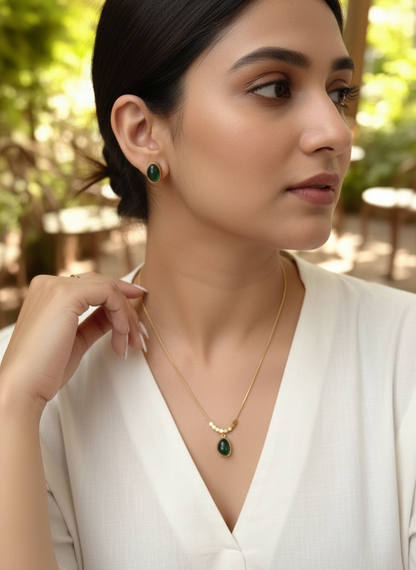 Emerald Elegance Necklace & Stud Earrings Set
