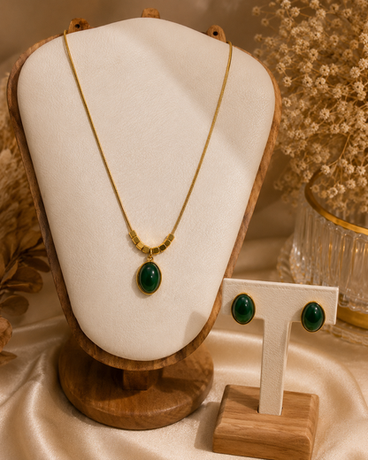 Emerald Elegance Necklace & Stud Earrings Set